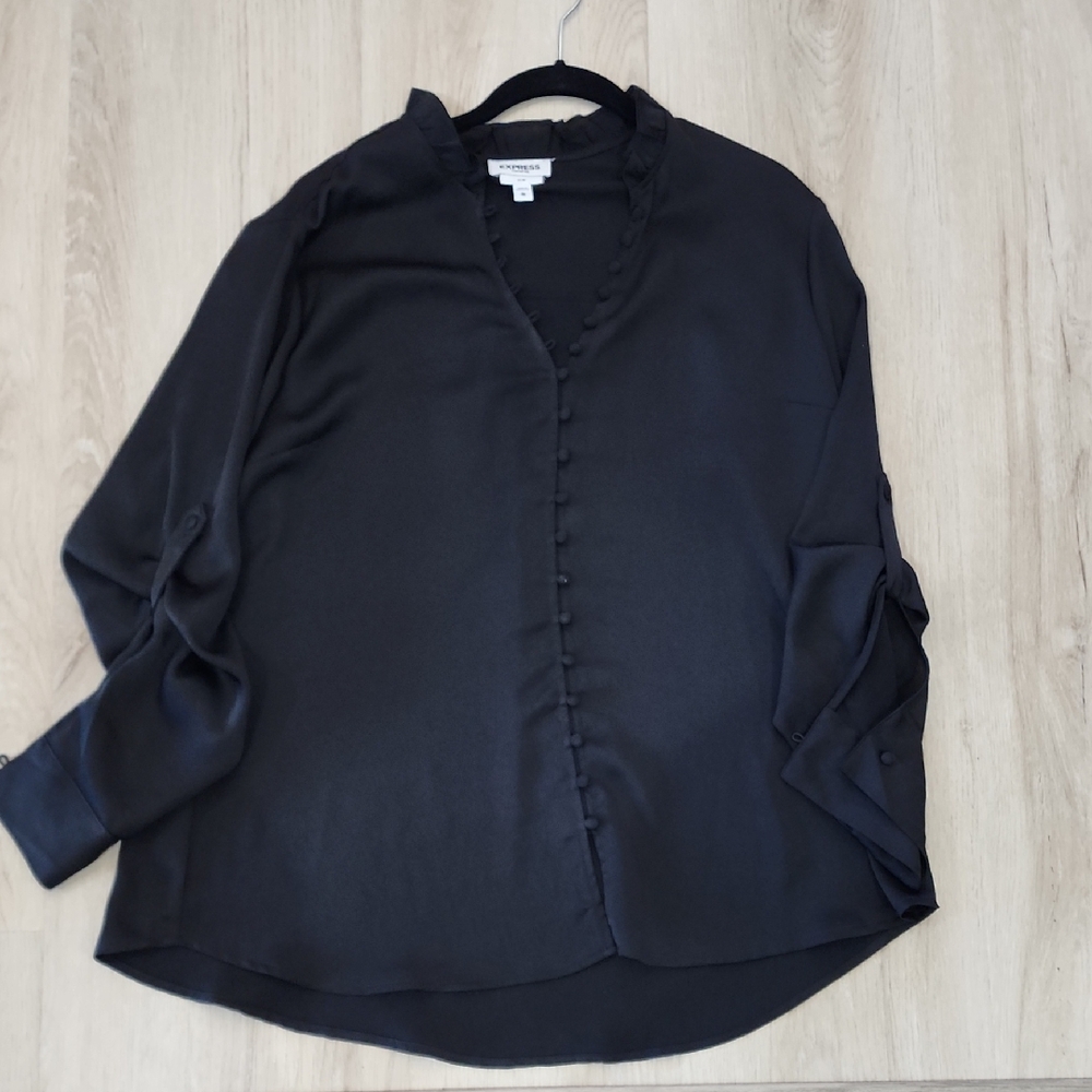 Express Portofino Black Button-Front Ruffle V-Neck Blouse